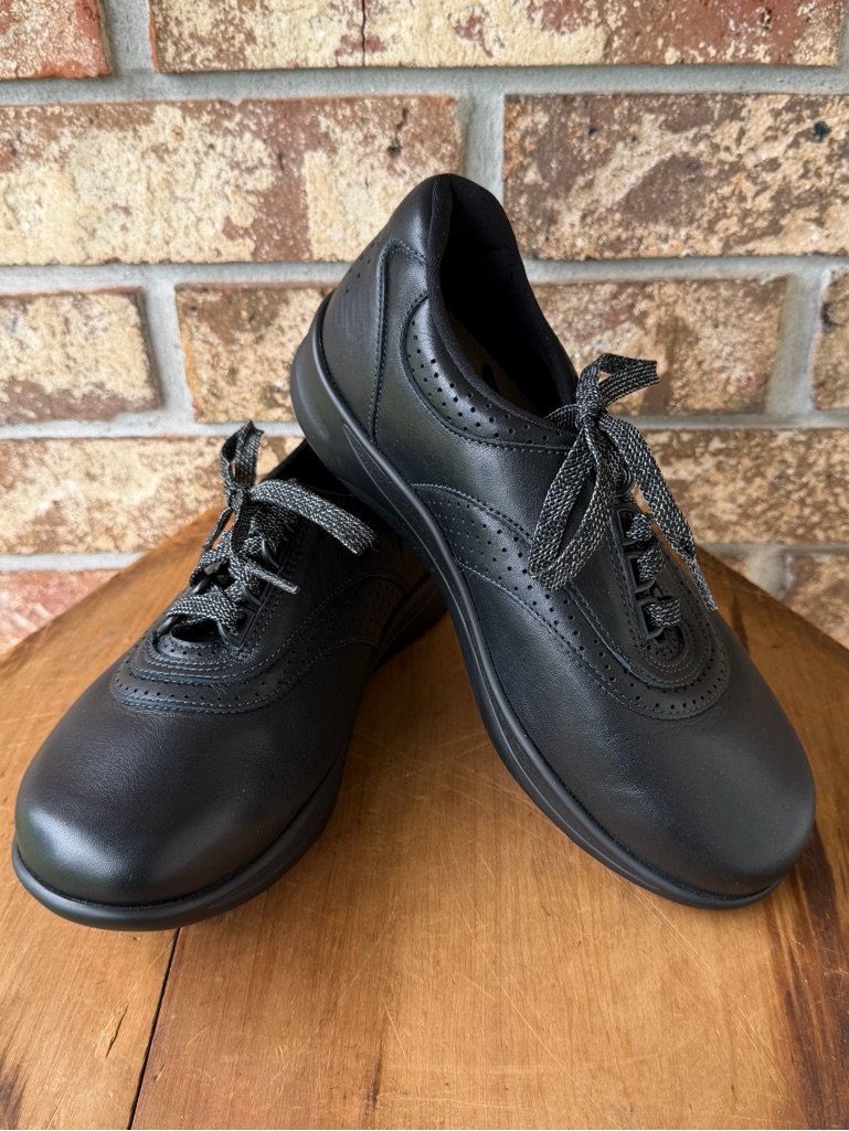 Sas Walking Shoes Women’s Size 7ww Solid Black Beauties! Excellent Condition!